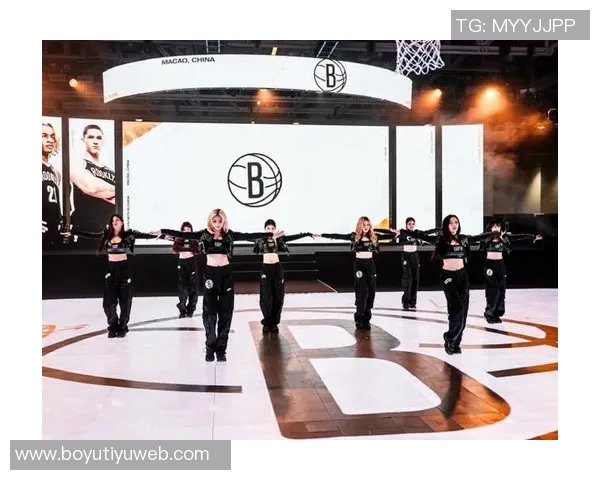 篮网中国官方拉拉队Brooklyn8签约中国经理人杨舒越引发热议